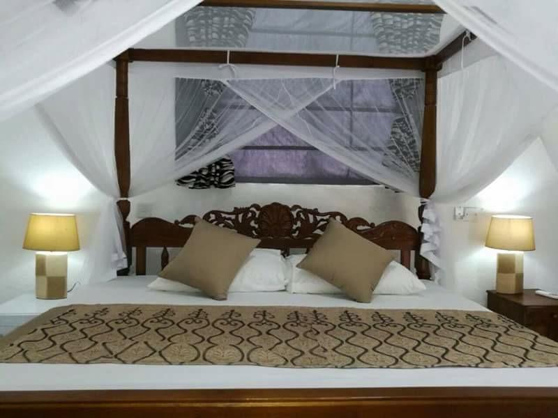 El Corazon De Hikkaduwa Bed & Breakfast Exterior photo