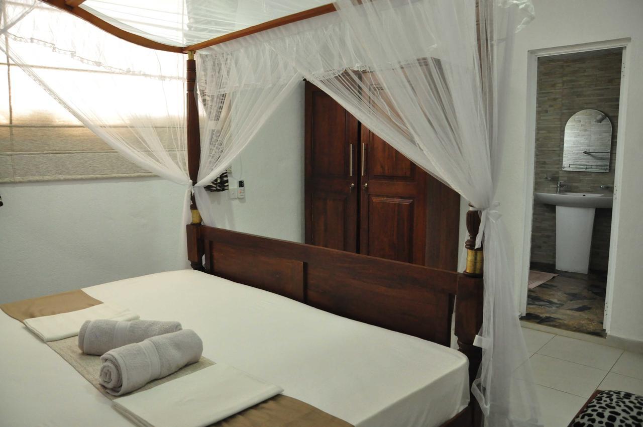 El Corazon De Hikkaduwa Bed & Breakfast Exterior photo